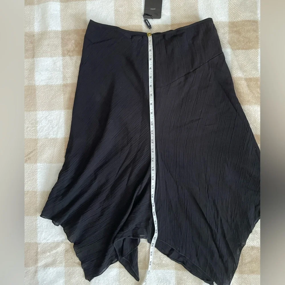 NWT Daisy Fuentes Black Asymmetrical Skirt